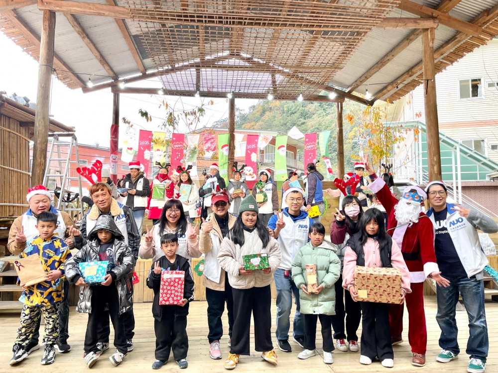 友達永續基金會號召「圓夢計畫」行動連續23年，由同仁凝聚內部愛心與資源送往偏鄉，累積為逾萬名兒童圓夢，實踐友達共創共好的永續精神。